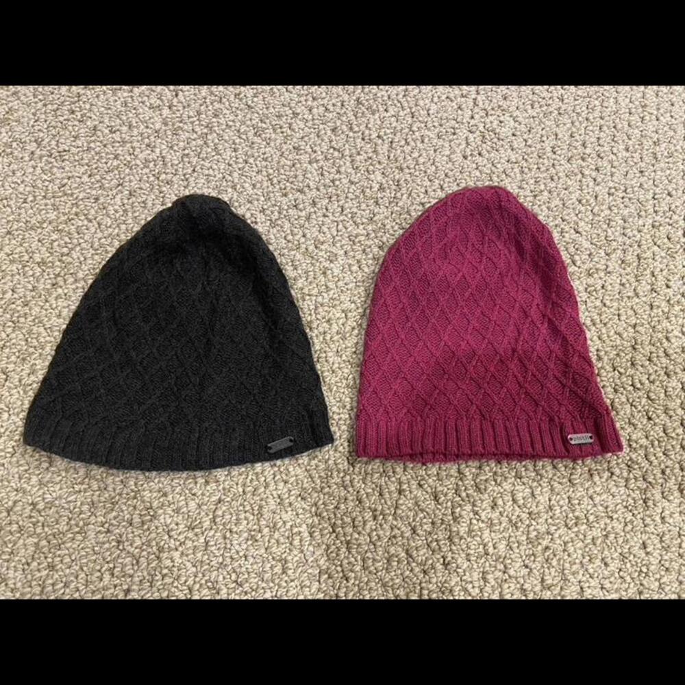 Set of 2 Pistil Winter Hats Beanies- EUC